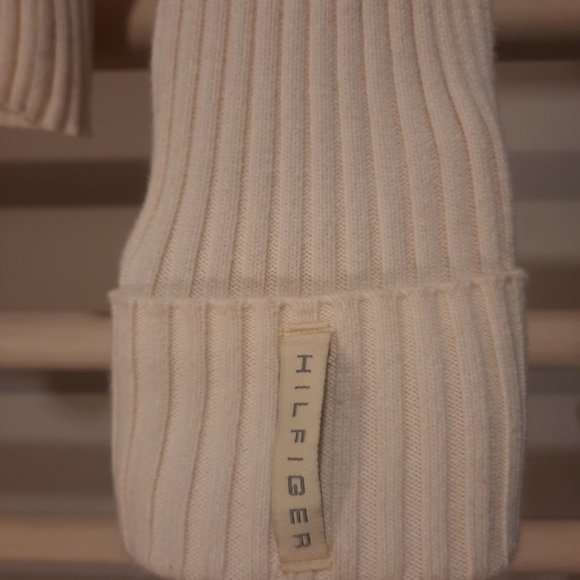 Small Cream Tommy Hilfiger Shirt - Picture 6 of 8